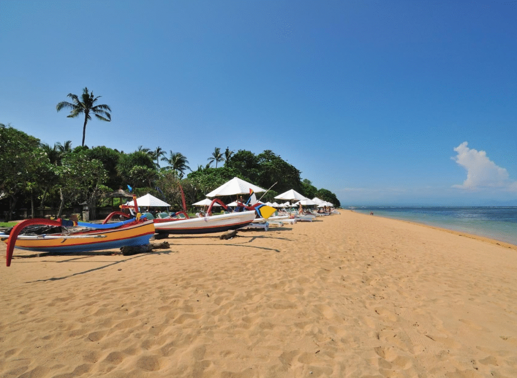 Berlibur ke Sanur Bali (Sumber Foto : Beach-On-Map.com)