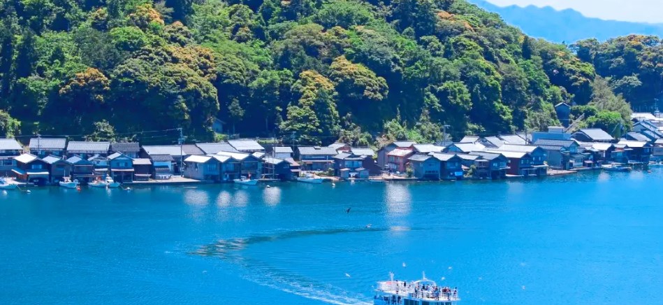 Kyoto Day Tour: Amanohashidate Viewpoint & Ine Funaya Village
