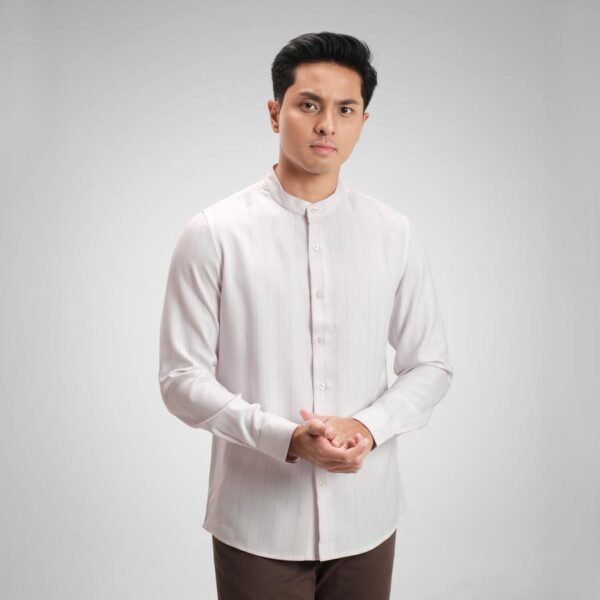 CUTOFF Raheem Pinstripe Collarless Shirt Kemeja Koko Salur Garis Pria Lengan Panjang - White, M - Image 4