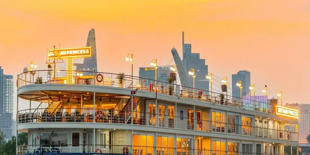 Dinner Cruise on the Saigon River with Ben Thanh Princess