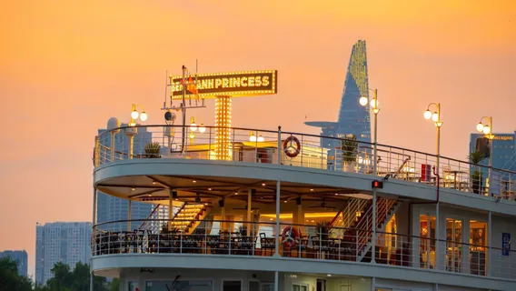 Dinner Cruise on the Saigon River with Ben Thanh Princess
