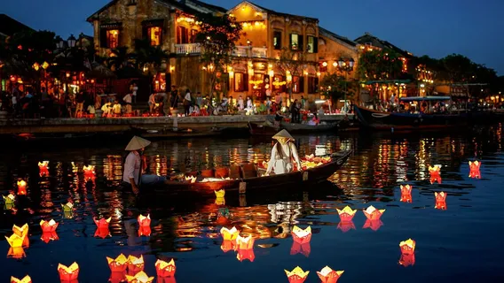Glowing Hoi An - Explore the Ancient Town, Lantern Making, and Lantern Release Experience