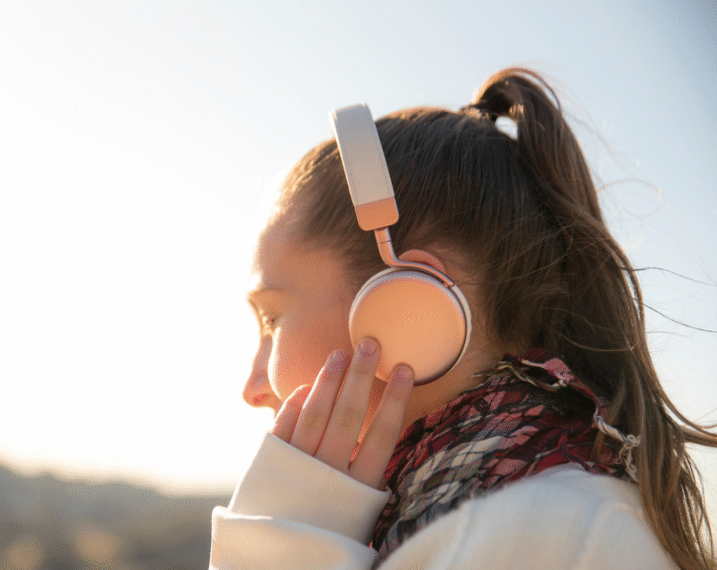 5 Manfaat Mendengarkan Musik Saat Berlibur ke Bali